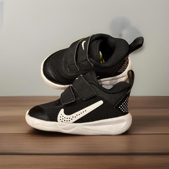 Nike Other - New Nike Toddler Omni Multi-Court (TD) Sneakers Slip-On Black Size 4c